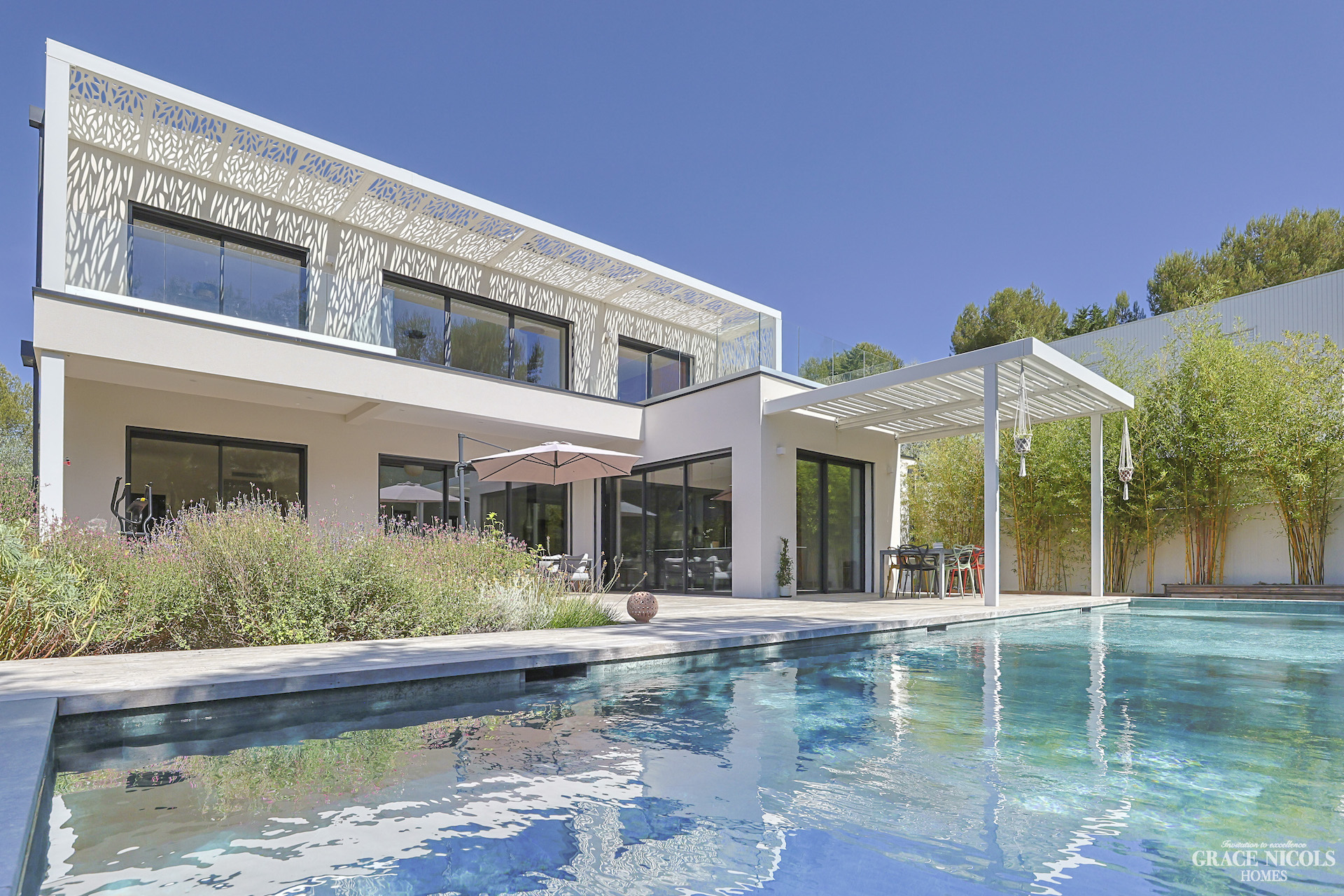 Grace Nicols Homes Luxury Vacation Holiday Villa Lumen France M60A3656